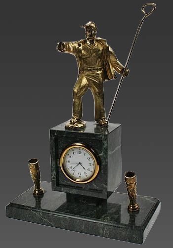 Подарочные часы «Металлург большой с п/п» купить с доставкой Подарочные часы «Металлург большой с п/п»