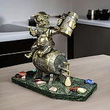 Бронзовый гном пивник на подставке из змеевика