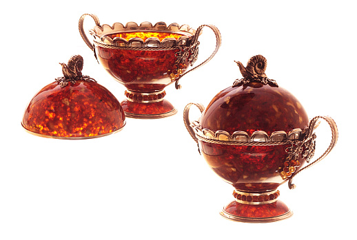 Бонбоньерка (сахарница) "Виноград" из янтаря