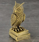 Бронзовая статуэтка "Сова на книгах"