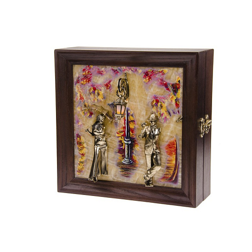 Бронзовая ключница настенная "Пара. Осень" с подсветкой