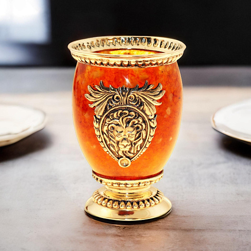 Подарочный стакан из камня (янтарь)