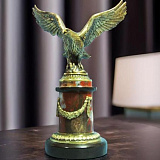 Бронзовая статуэтка "Орел на пьедестале"