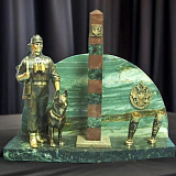 Бронзовый сувенир "Рубеж"