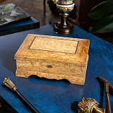 Шкатулка для украшений из дерева с зеркалом