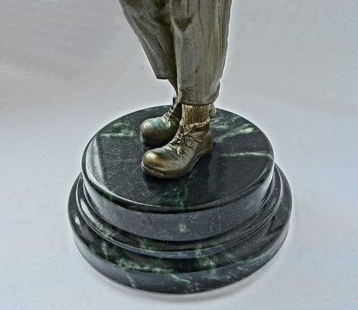 Бронзовая статуэтка " Ю. Никулин"