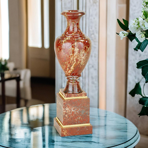 Ваза из яшмы точеная на постаменте купить с доставкой Ваза из яшмы точеная на постаменте