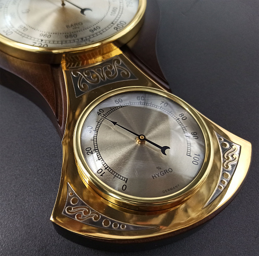 Метеостанция (барометр)