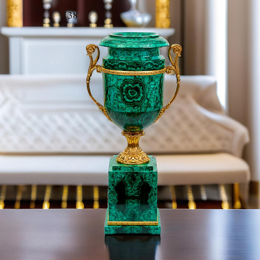 Ваза из малахита