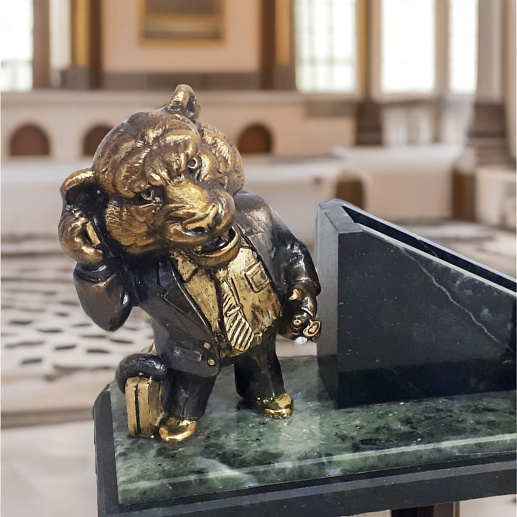 Бронзовые часы "Тигр-бизнесмен"