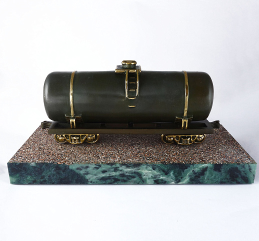 Бронзовый сувенир "Цистерна"