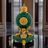 Часы из малахита «Державные»
