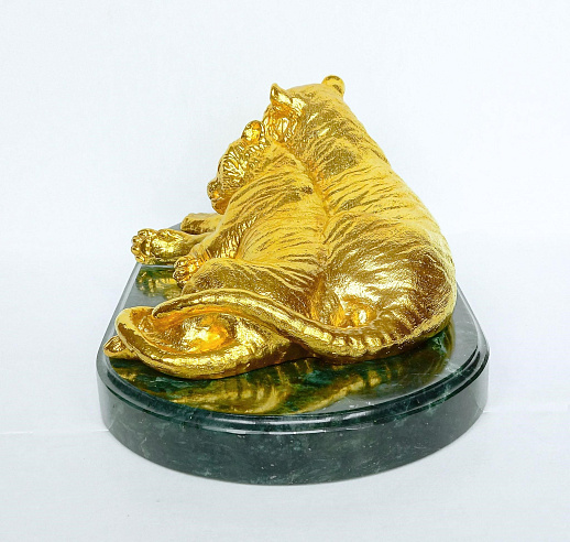 Новогодняя статуэтка "Тигриная семья"