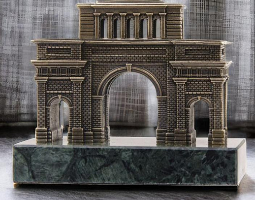 Бронзовая композиция "Тифлисские ворота" купить с доставкой Бронзовая композиция "Тифлисские ворота"