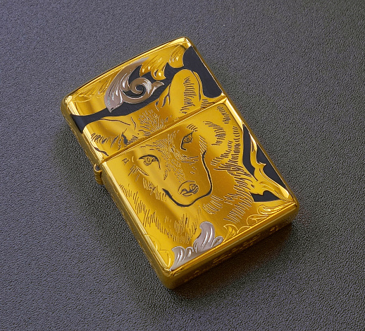 Сувенирная зажигалка Zippo "Вожак"