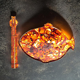 Коллекционная тарелка с палочками для еды из янтаря