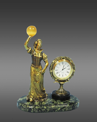 Часы сувенирные настольные