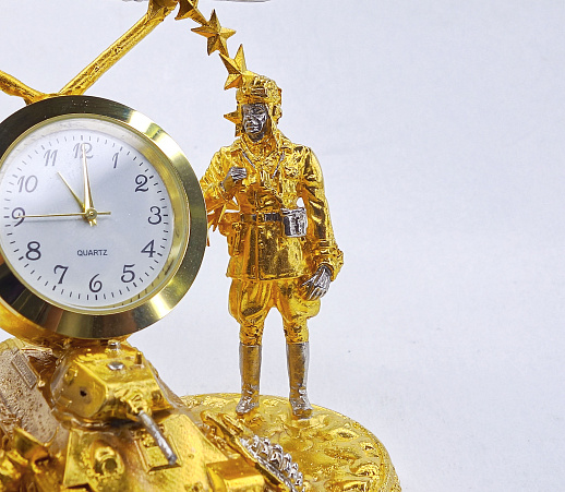 Часы в золоте "Самолеты" купить с доставкой Часы в золоте "Самолеты"