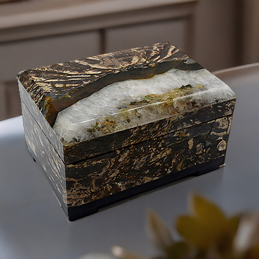 Ларец из агата