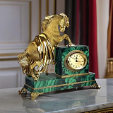 Часы из малахита «Конь с попоной»