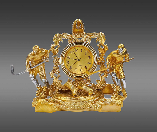 Настольные часы "Хоккеисты" позолоченные.