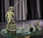 Бронзовая композиция "Рыбак"