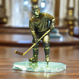 Бронзовая статуэтка "Хоккеист"