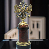 Бронзовый сувенир "Герб Российский" (колонна)