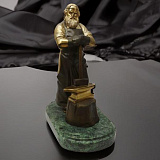 Бронзовая статуэтка "Кузнец"