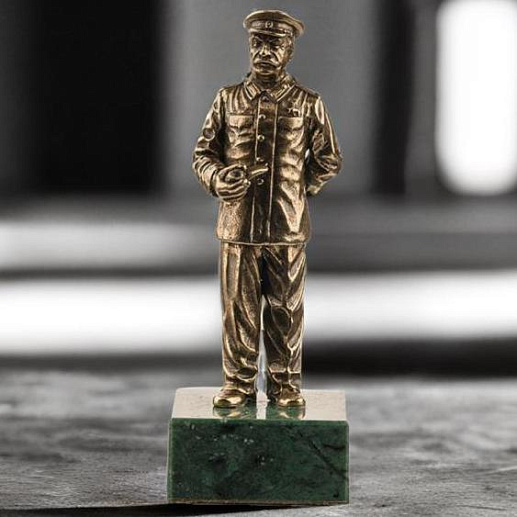 Бронзовая статуэтка "И.В. Сталин" купить с доставкой Бронзовая статуэтка "И.В. Сталин"