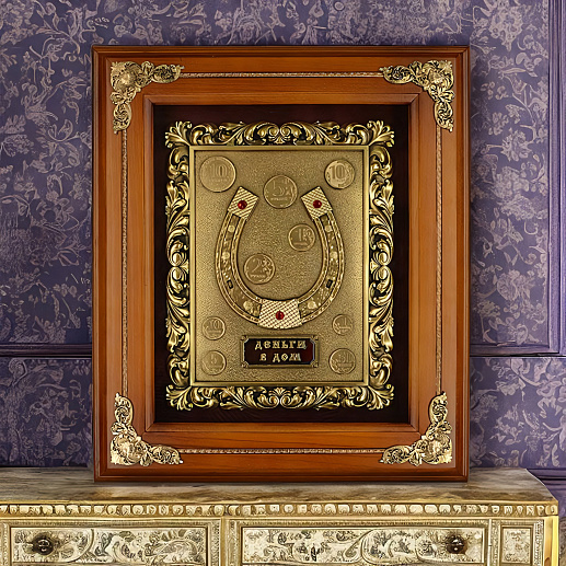 Деревянная ключница "Подкова" настенная