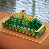 Пресс-папье на подставке