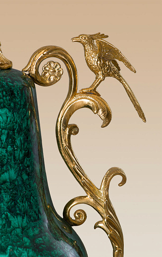 Настольная лампа из малахита с птичками купить с доставкой Настольная лампа из малахита с птичками