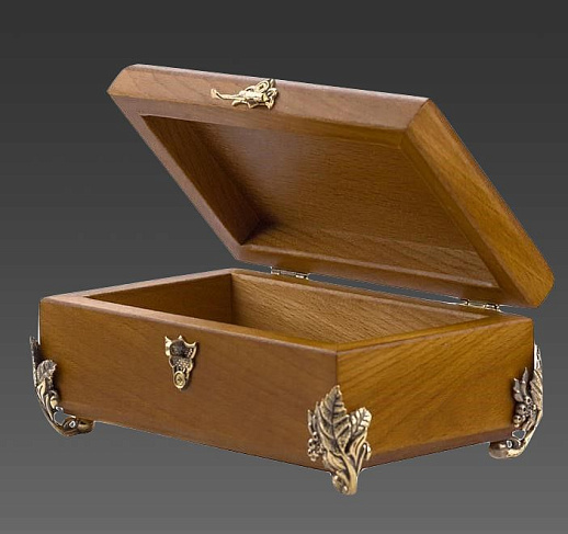 Оригинальная деревянная шкатулка