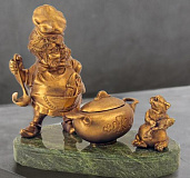 Бронзовая композиция «Гном - повар»