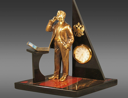 Часы подарочные настольные