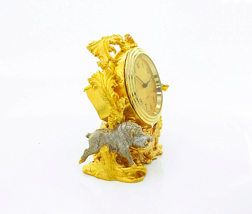 Часы "Охота на кабана". Позолоченные