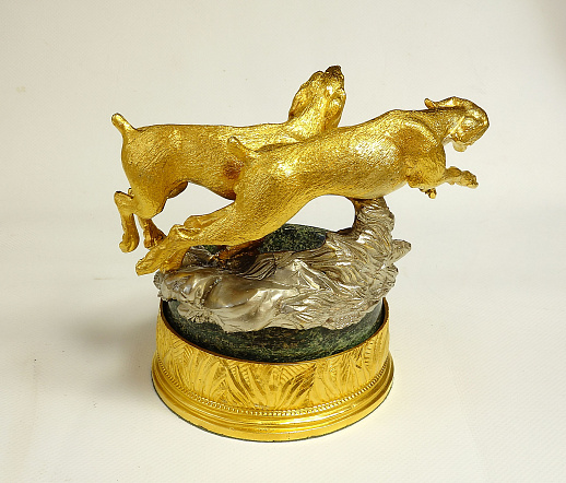 Пепельница "Гончие". Позолоченная