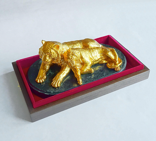 Новогодняя статуэтка "Тигриная семья"