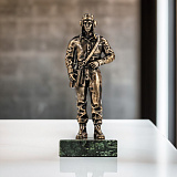 Бронзовая статуэтка «Танкист»