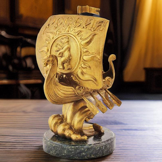 Бронзовая композиция "Кораблик Россия"