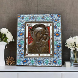 Бронзовая икона Божей Матери