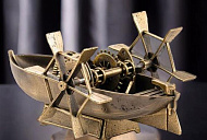 Бронзовая лодка Л. да Винчи с гребным колесом