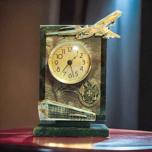 Часы сувенирные настольные