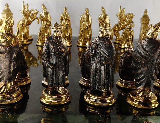 Каменные шахматы