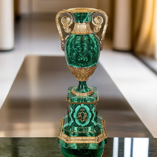Ваза из малахита "Византия" купить с доставкой Ваза из малахита "Византия"