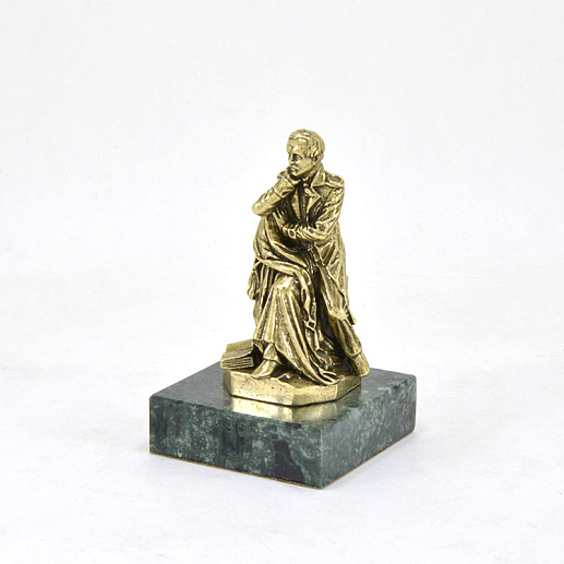 Бронзовая композиция "Памятник М.Ю. Лермонтову в Пятигорске" купить с доставкой Бронзовая композиция "Памятник М.Ю. Лермонтову в Пятигорске"