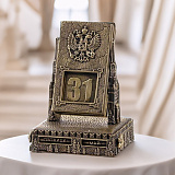 Бронзовый календарь настольный "Москва"