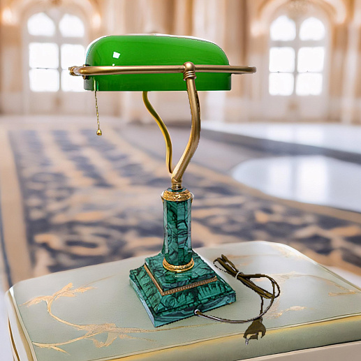 Настольная лампа из малахита