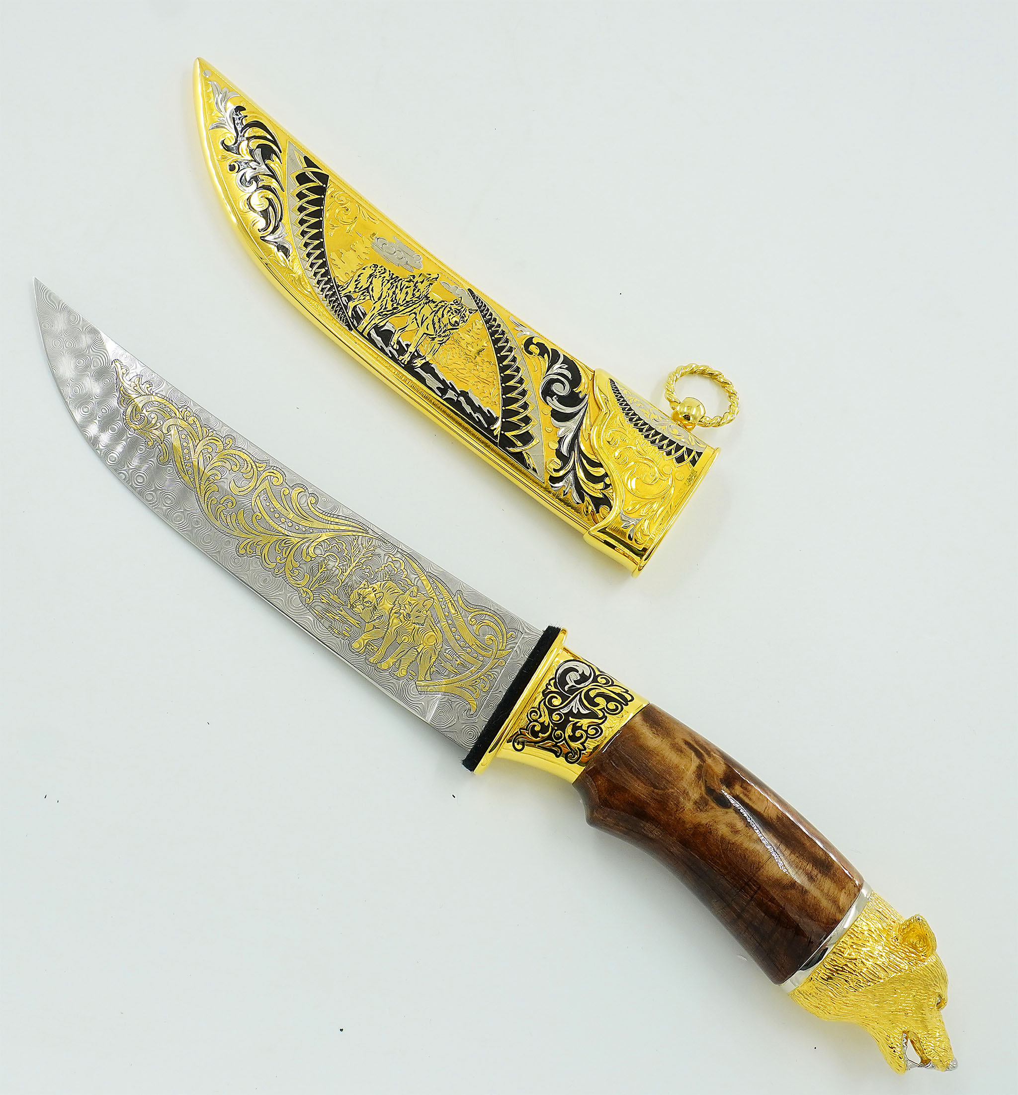 Нож "Волк" /в коробке/ № 3 дамаск. 